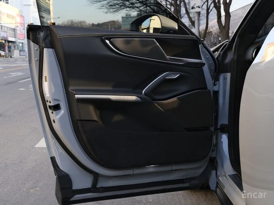 Ferrari Purosangue 2022 6.5 V12