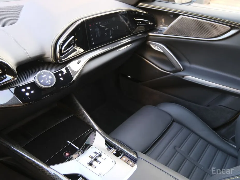 Ferrari Purosangue 2022 6.5 V12