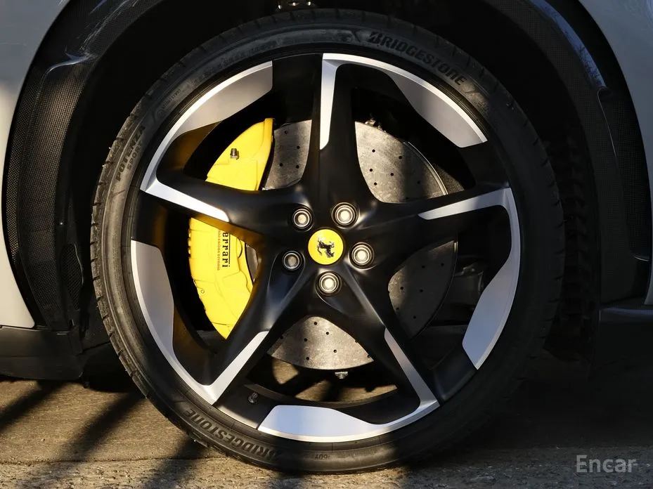 Ferrari Purosangue 2022 6.5 V12