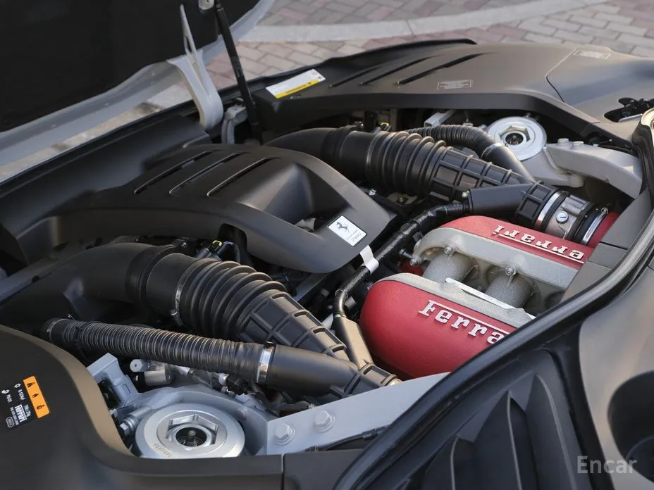 Ferrari Purosangue 2022 6.5 V12