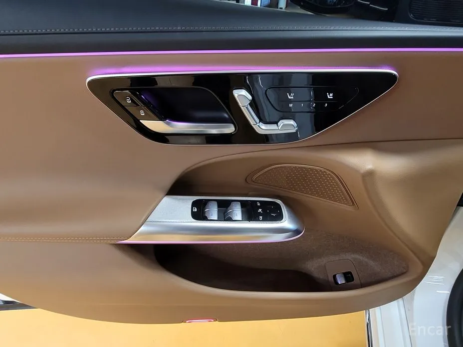 Mercedes-Benz E-Class 2024 E220d 4MATIC Exclusive