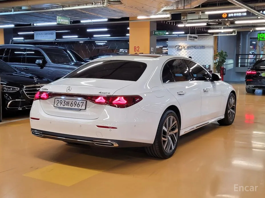 Mercedes-Benz E-Class 2024 E220d 4MATIC Exclusive