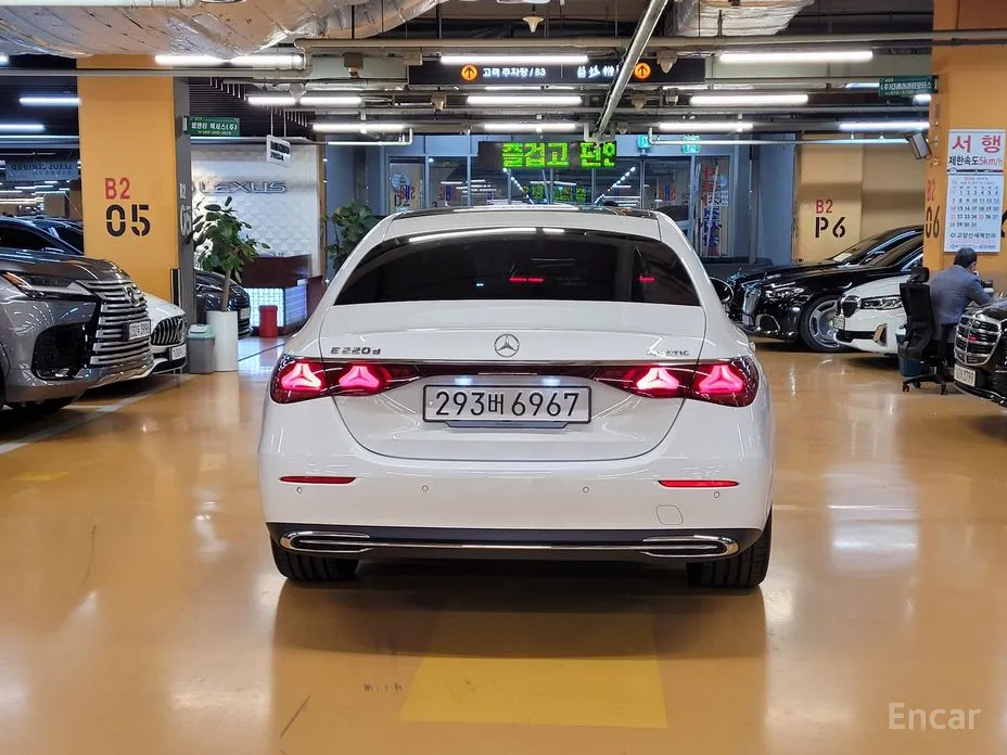 Mercedes-Benz E-Class 2024 E220d 4MATIC Exclusive