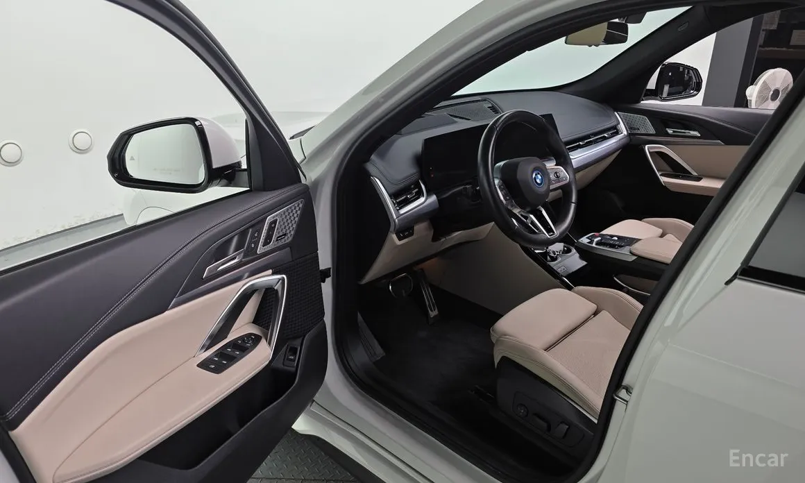 BMW iX1 2023 xDrive 30 M Sport