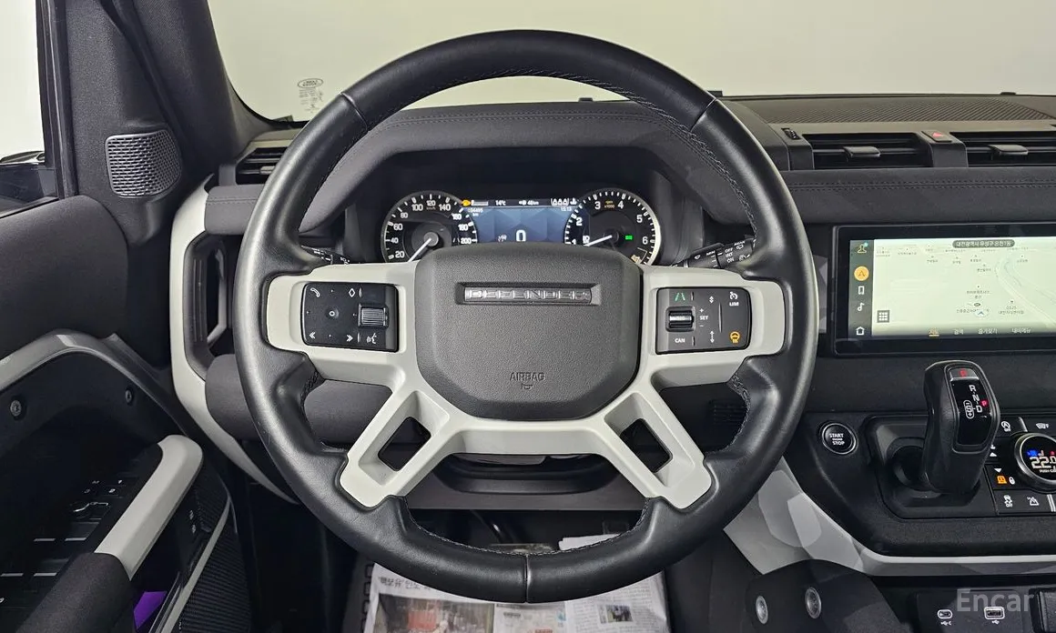 Land Rover Defender 2020 110 P300 X-Dynamic SE