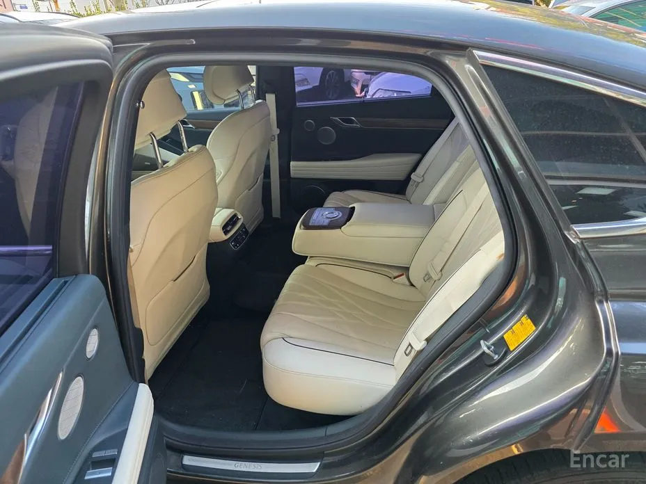 Genesis G80 2021 e-AWD