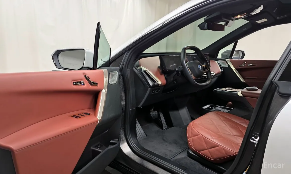 BMW iX 2021 xDrive50 Sports Plus