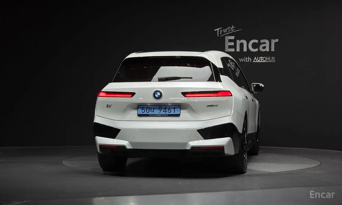 BMW iX 2021 xDrive50 Sports Plus