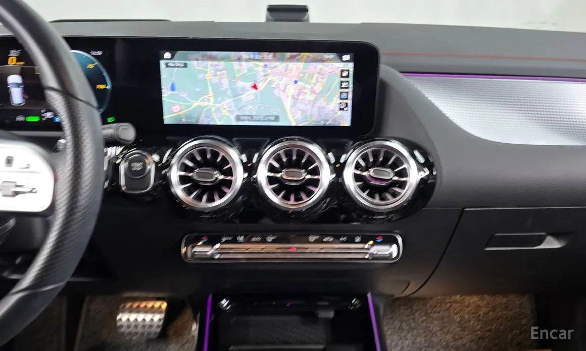 Mercedes-Benz EQA 2021 EQA250 AMG Line