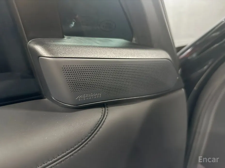 Land Rover Range Rover 2022 P530 SV Long Wheel Base