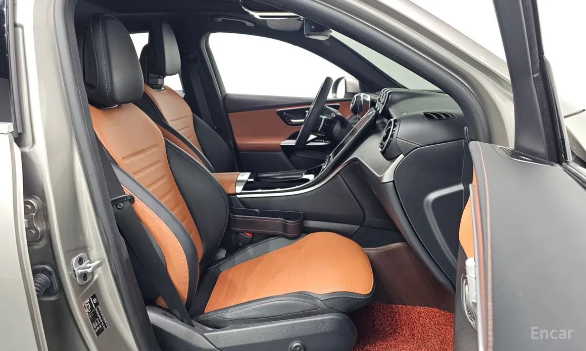 Mercedes-Benz GLC-Class 2023 GLC300 4MATIC Coupe