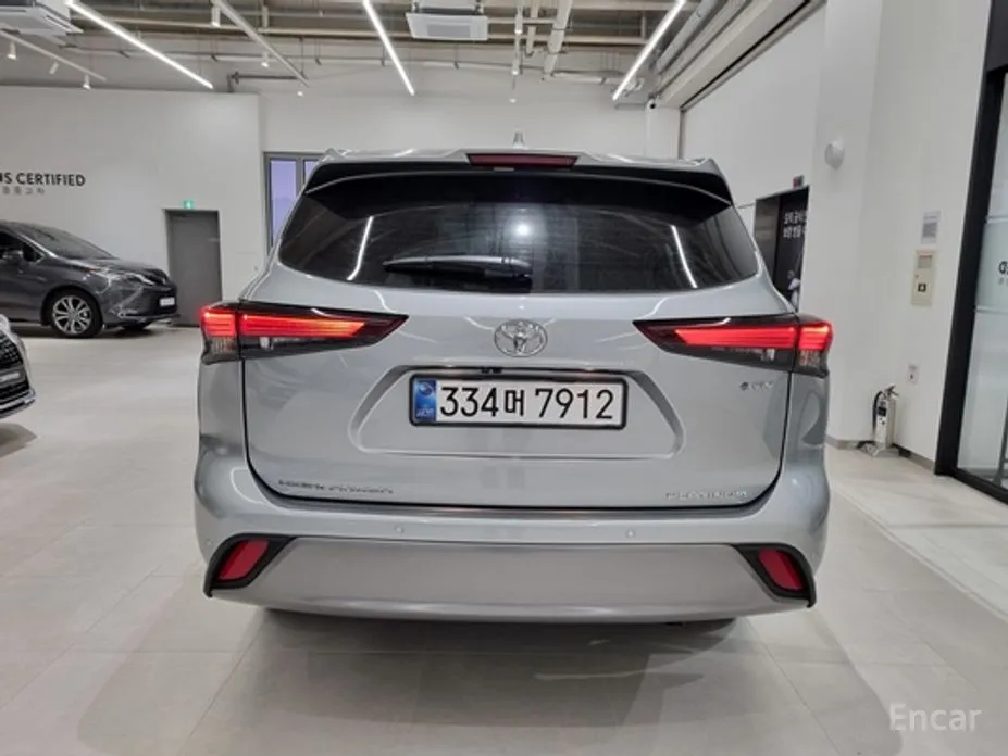 Toyota Highlander 2023 2.5 4WD Platimum