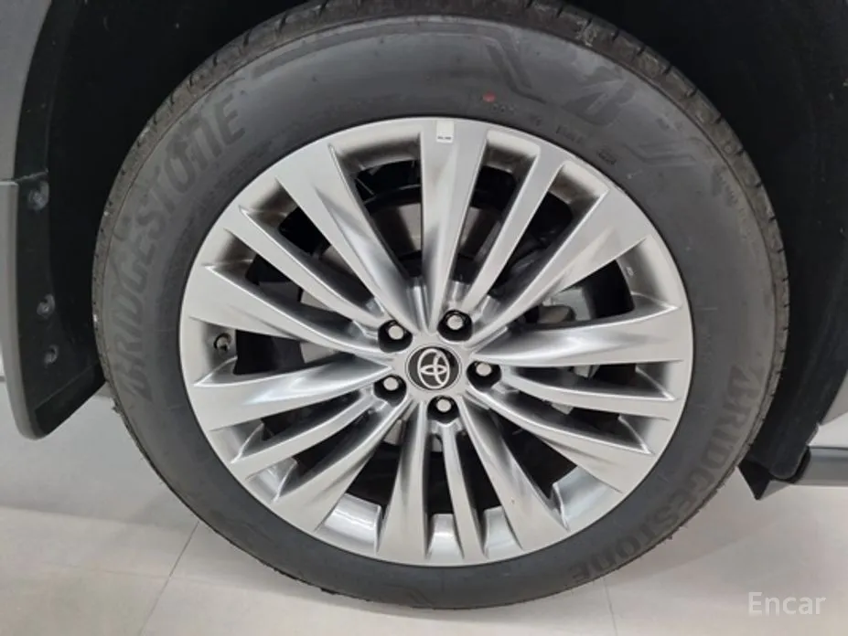 Toyota Highlander 2023 2.5 4WD Platimum