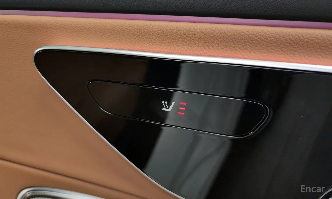 Mercedes-Benz E-Class 2024 E300 4MATIC Exclusive