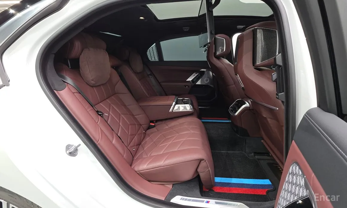 BMW 7 Series 2022 750e xDrive M Sport