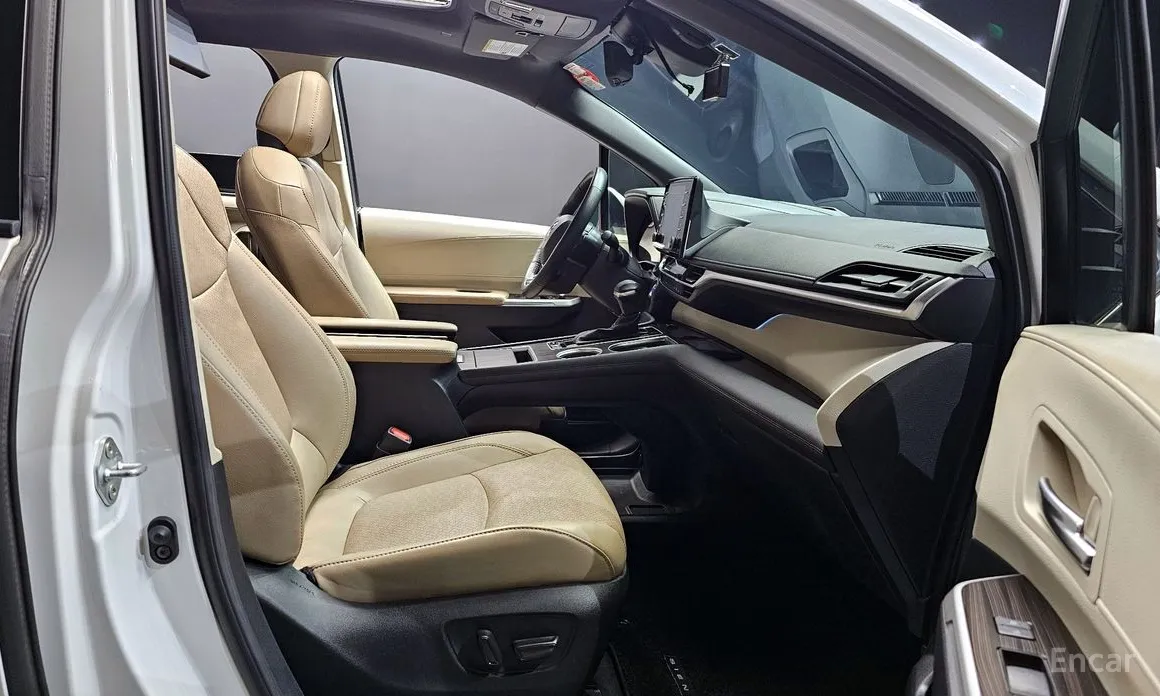 Toyota Sienna 2020 2.5 Hybrid 2WD