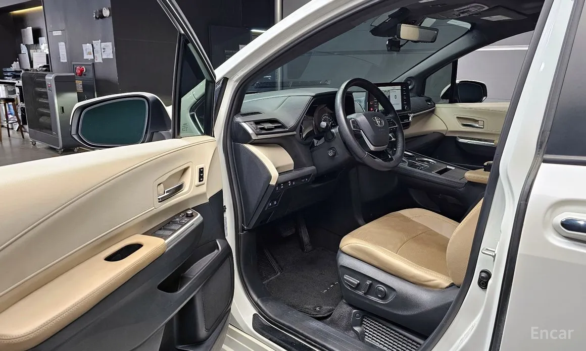 Toyota Sienna 2020 2.5 Hybrid 2WD