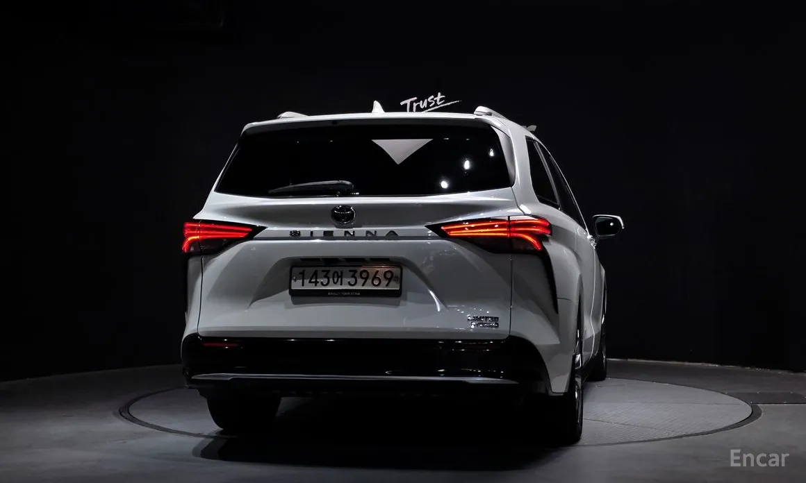 Toyota Sienna 2020 2.5 Hybrid 2WD