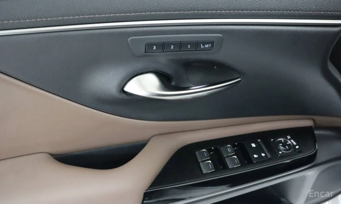 Lexus ES 2018 Luxury Plus