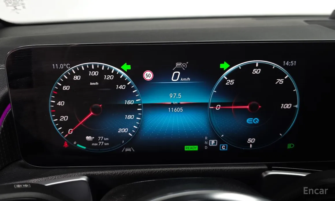 Mercedes-Benz EQB 2022 EQB300 4MATIC