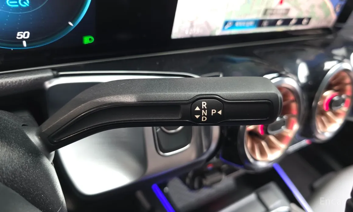 Mercedes-Benz EQB 2022 EQB300 4MATIC