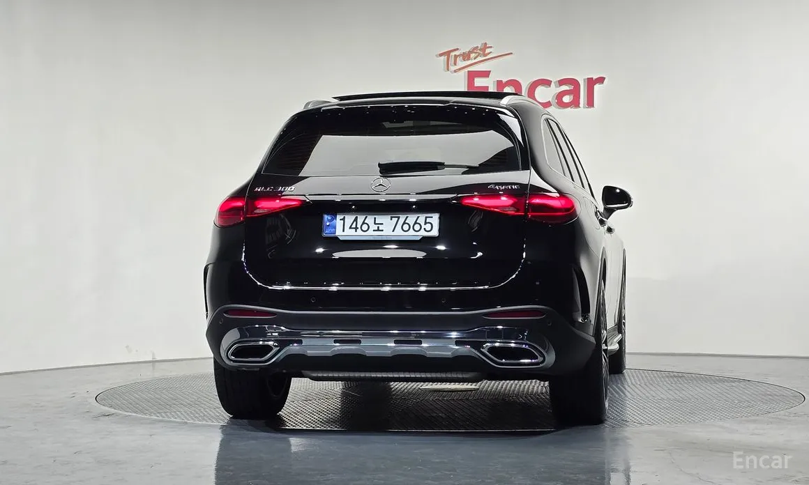 Mercedes-Benz GLC-Class 2023 GLC300 4MATIC AMG Line