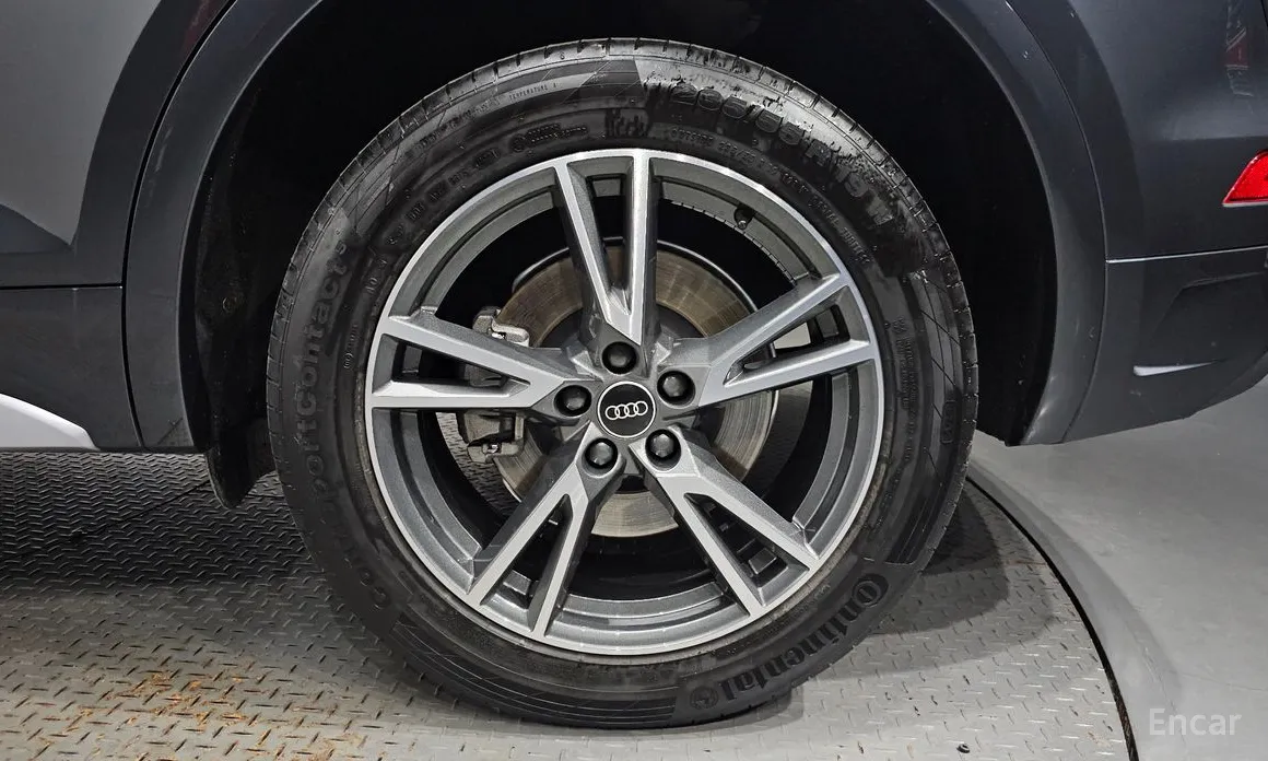 Audi Q5 2017 45 TFSI Quattro