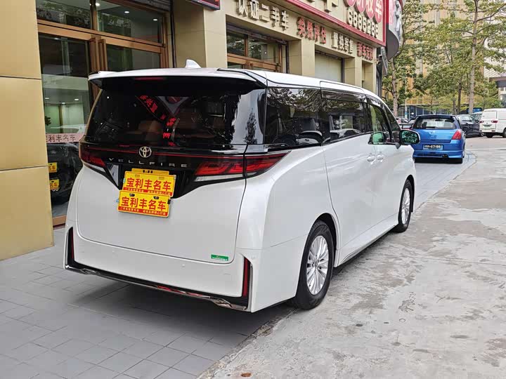 Toyota Vellfire 2025 2025款 皇冠 双擎 2.5L 墨金行政版