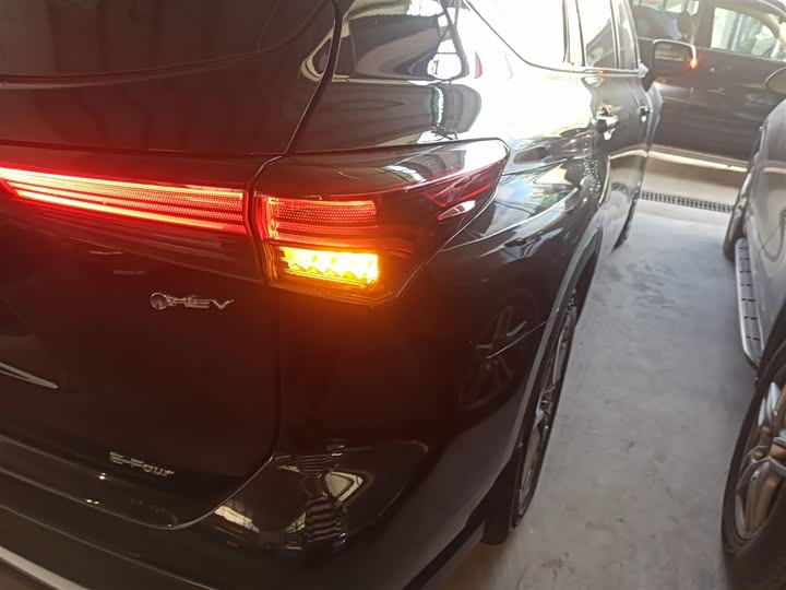 Toyota Crown Kluger 2024 2024款 2.5L HEV四驱豪华版