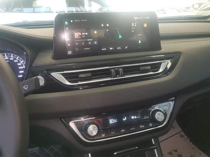 Changan Raeton CC 2022 2022款 蓝鲸版 1.5T DCT豪华型