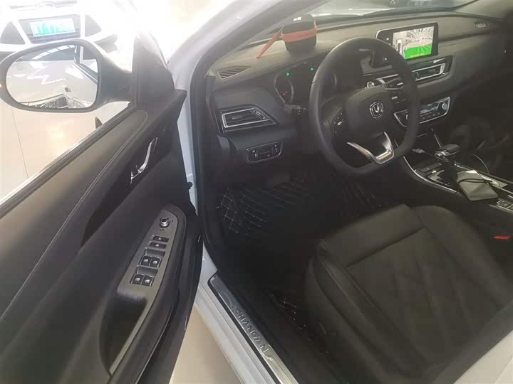 Changan Raeton CC 2022 2022款 蓝鲸版 1.5T DCT豪华型