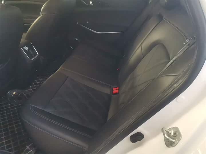 Changan Raeton CC 2022 2022款 蓝鲸版 1.5T DCT豪华型