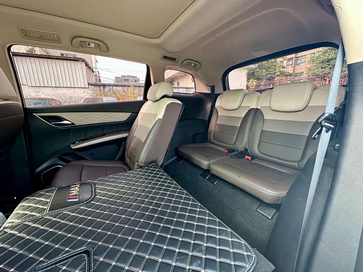 BYD Song Max Hybrid 2022 2022款 DM-i 105KM 旗舰型