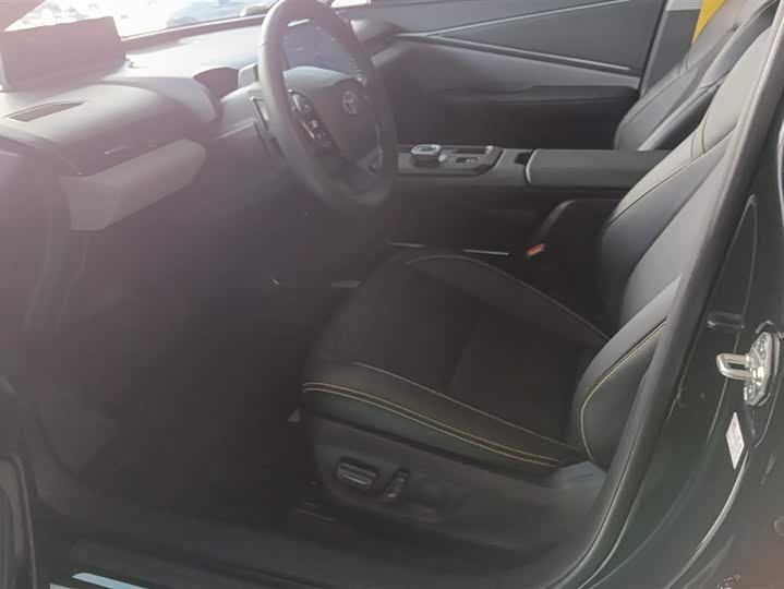 Toyota bZ5 2025 2025款 550 PRO