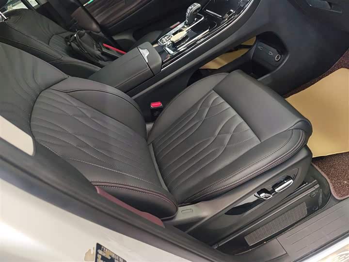 GAC Trumpchi M8 2024 2024款 大师系列 400T 至尊版