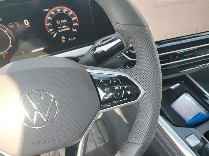 Volkswagen Passat 2025 2025款 Pro 380TSI 星空龙尊版