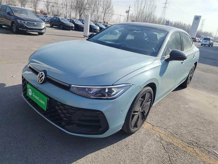 Volkswagen Passat 2025 2025款 Pro 380TSI 星空龙尊版