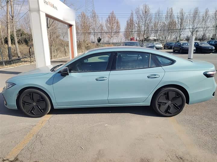 Volkswagen Passat 2025 2025款 Pro 380TSI 星空龙尊版