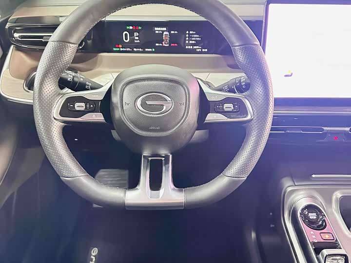 GAC Trumpchi E8 2024 2024款 荣耀系列 2.0L 荣耀版