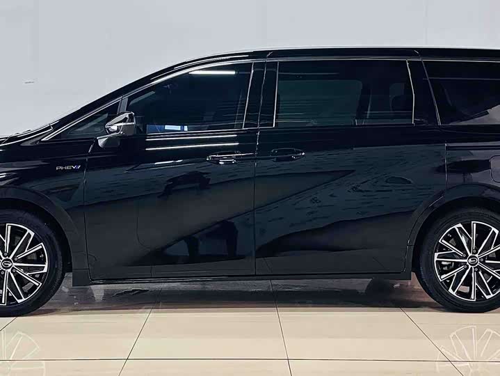 GAC Trumpchi E8 2024 2024款 荣耀系列 2.0L 荣耀版