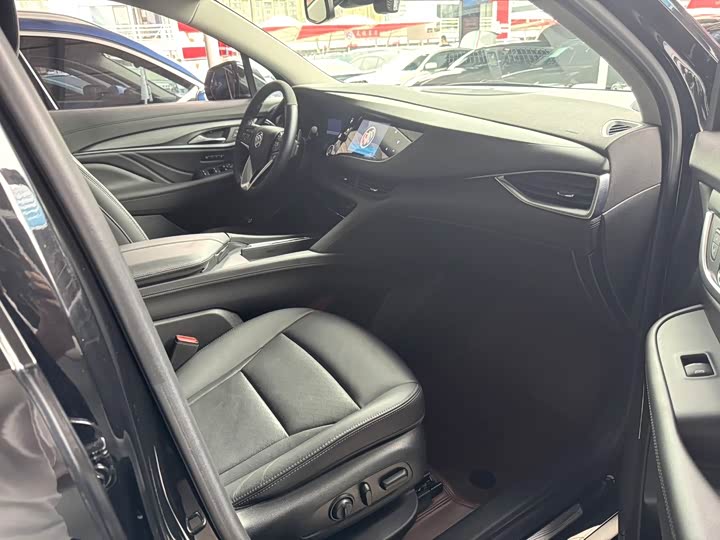 Buick Enclave 2022 2022款 652T 四驱尊贵型 7座