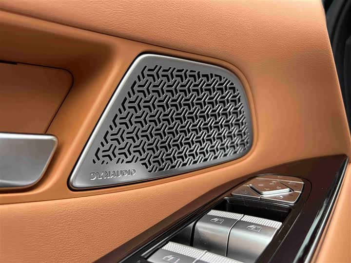 BYD Han L 2025 2025款 DM-p 四驱激光雷达旗舰型