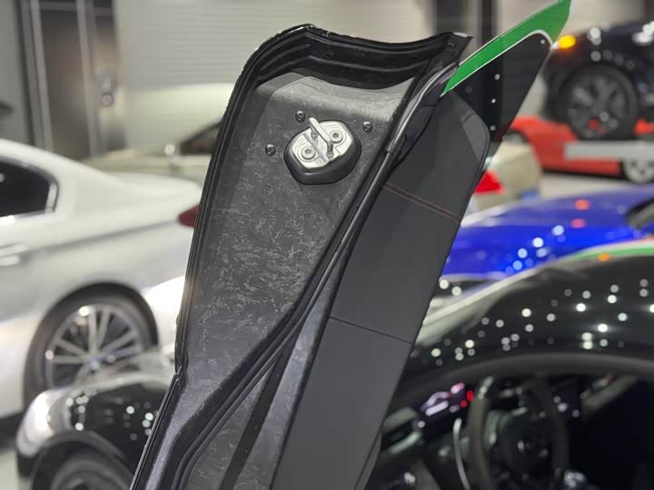 Maserati MC20 2023 2023款 3.0T 标准版