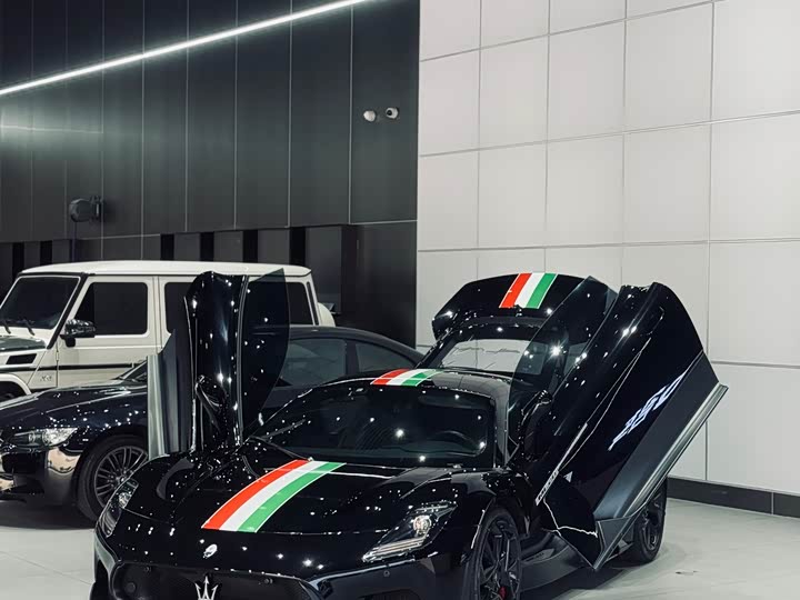 Maserati MC20 2023 2023款 3.0T 标准版