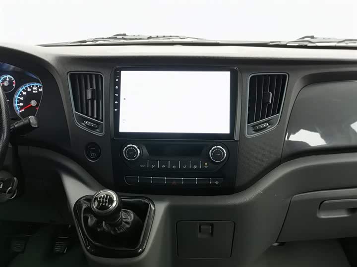 Foton Tuyano 2022 2022款 2.0T手动都市版专业版多功能短轴中顶后单胎5/6/9座4F20TC3