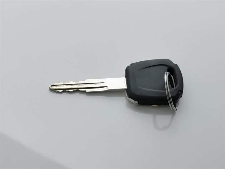 Foton Tuyano 2022 2022款 2.0T手动都市版专业版多功能短轴中顶后单胎5/6/9座4F20TC3