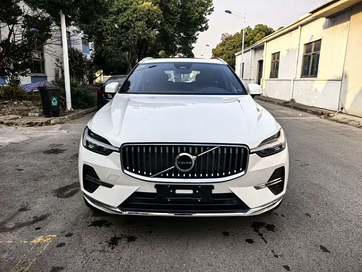 Volvo XC60 2025 2025款 B5 四驱智远豪华版