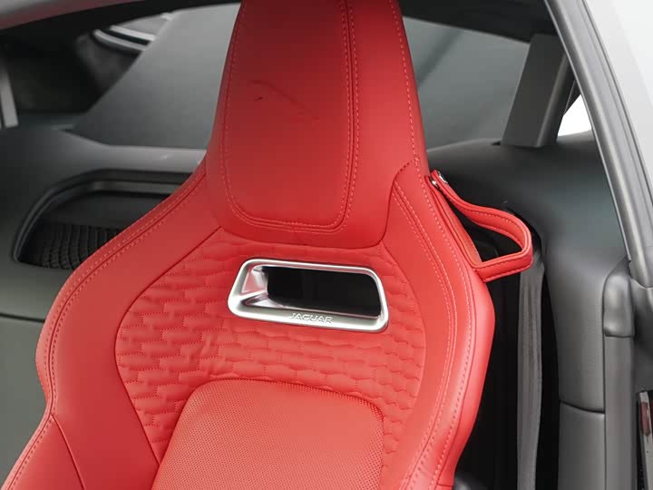 Jaguar F-Type 2024 2024款 P300 75周年典藏硬顶版
