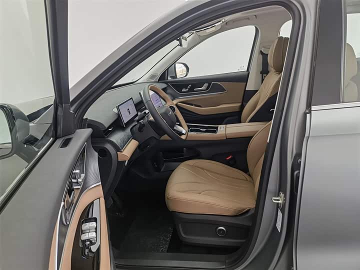 Chery Tiggo 8L 2024 2024款 2.0T 两驱尊贵版 5座