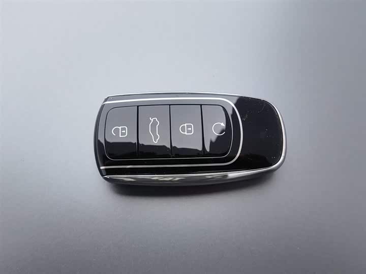 Chery Tiggo 8L 2024 2024款 2.0T 两驱尊贵版 5座